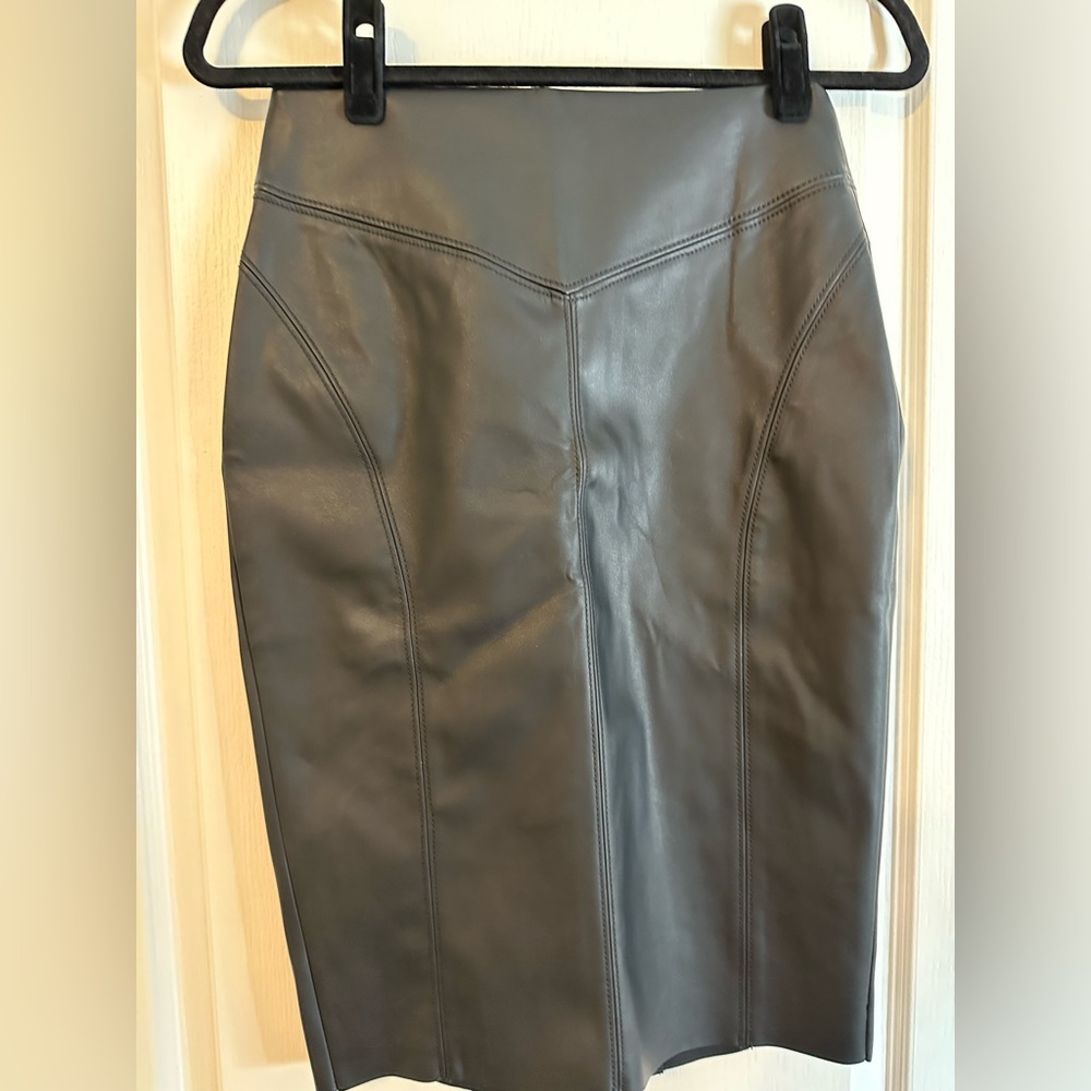 Express Faux Leather Pencil Skirt, Size 0.
